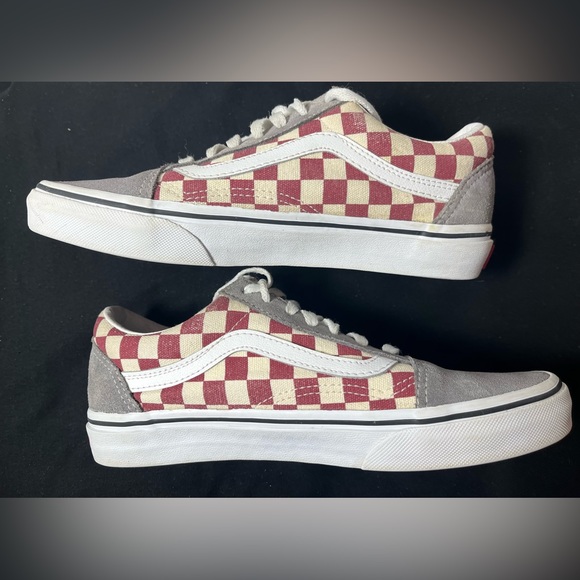 Vans Shoes - Checker White & Red with Grey - Women’s Size 6.5 & Men’s Size 5 - Picture 7 of 11